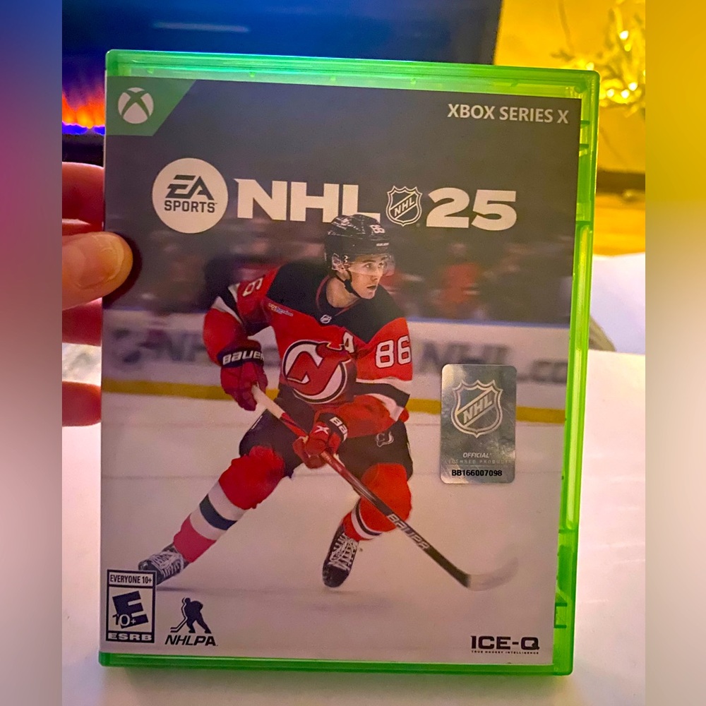 NHL 25 XBOX SERIES X’ Brand NEW!!! 🥶 🖤 NWOT